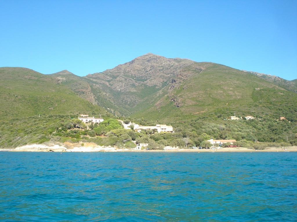 Residence Arinella Farinole Buitenkant foto