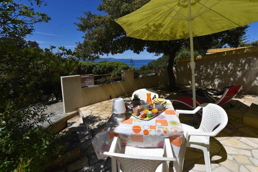 Residence Arinella Farinole Buitenkant foto