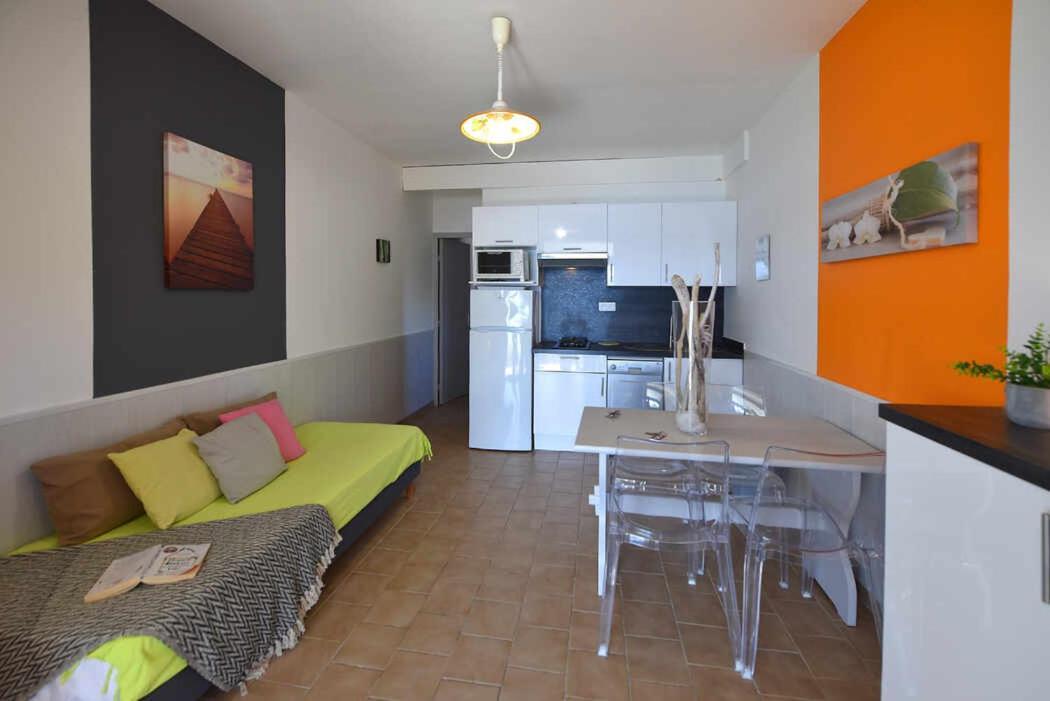 Residence Arinella Farinole Buitenkant foto
